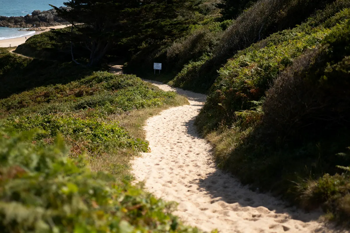 Beg Meil à Fouesnant : Découvrez plages et activités !