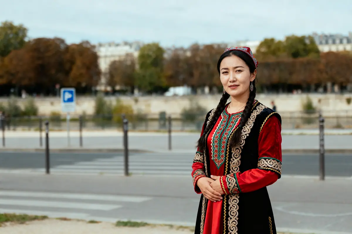 Kazakhstan Femme : Beauté, Traditions Et Égalité En 2023 ?