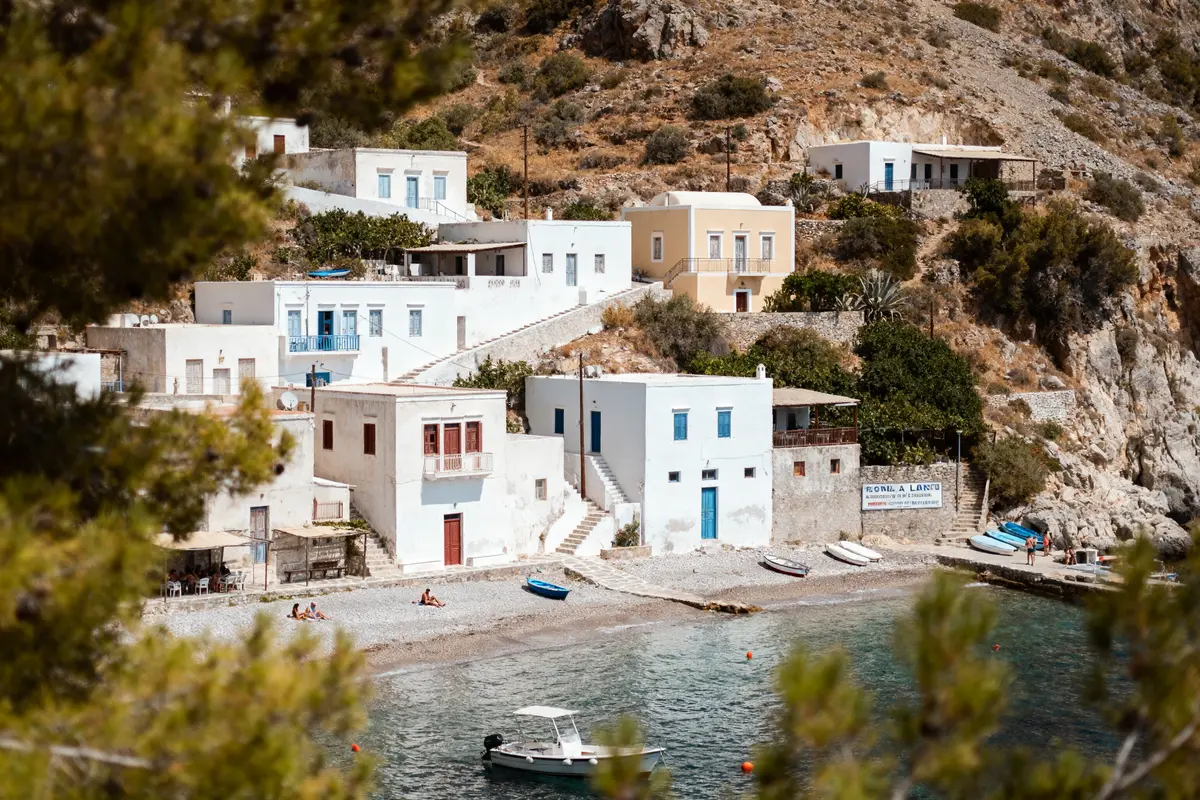 Village Loutro : Découvrez Le Charme De Ce Port Unique En Crète